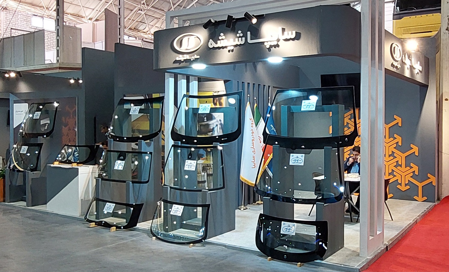 غرفه سایپا شیشه